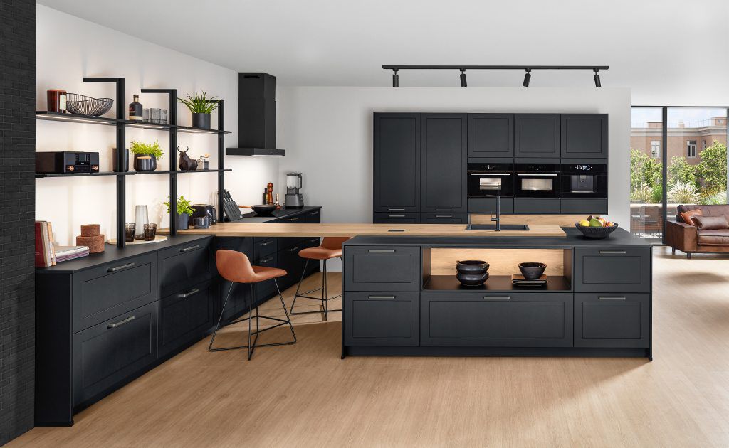 model NORDIC - Čierna matná lakovaná